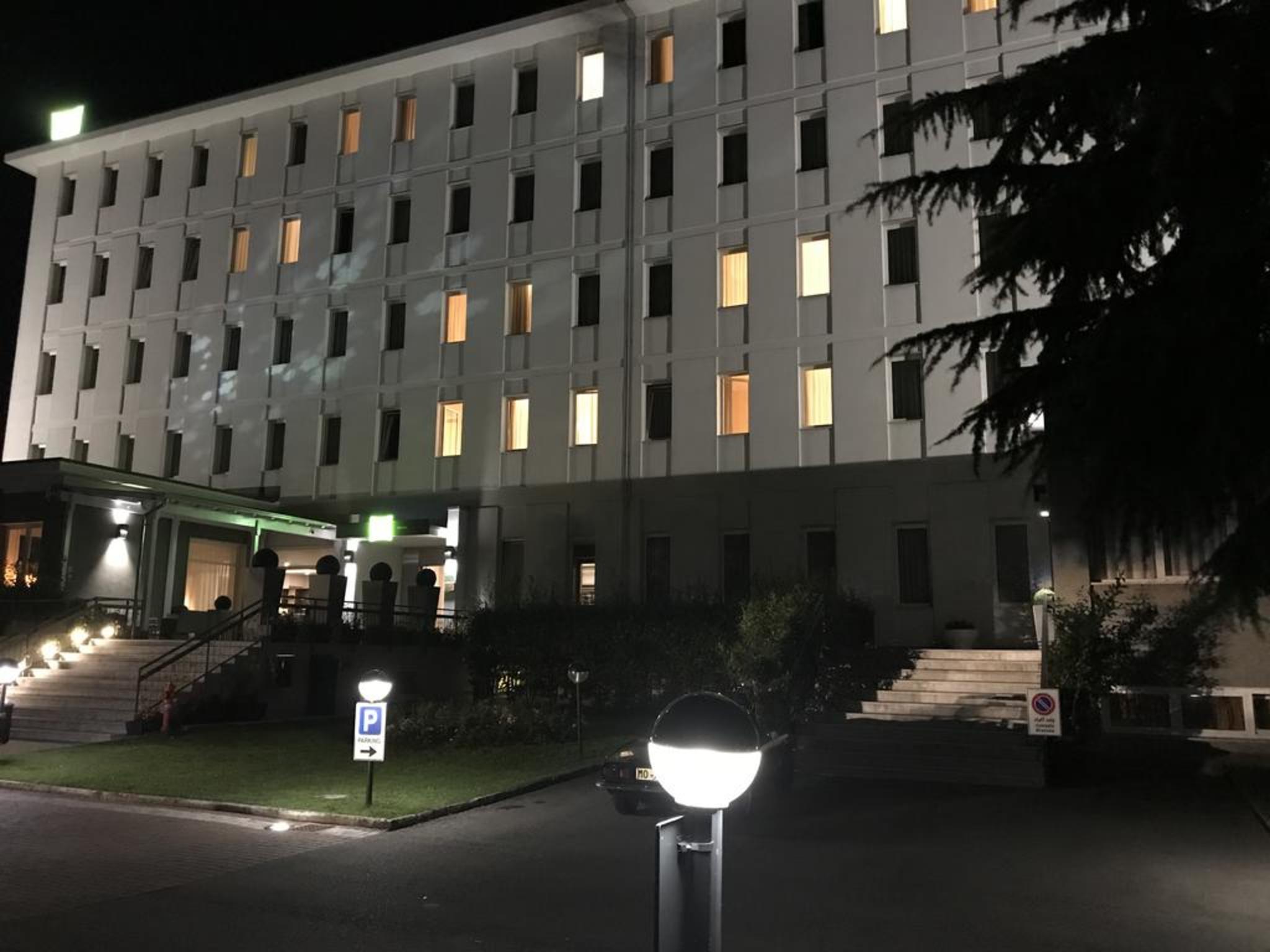 Bis Hotel Varese Ngoại thất bức ảnh